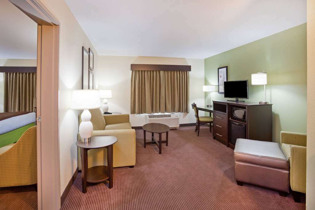 Americinn By Wyndham Hartford Wi Room photo